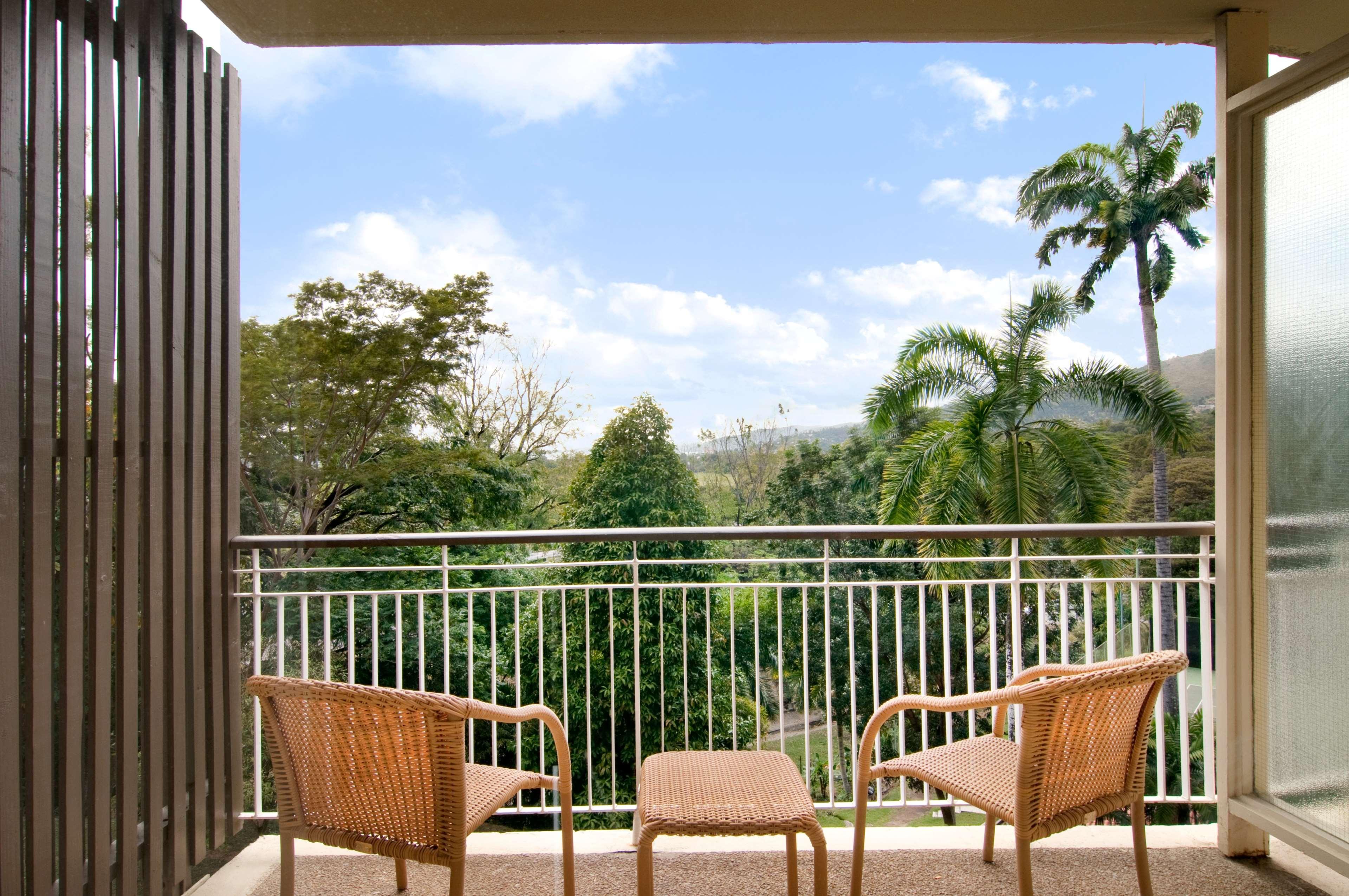 Hilton Trinidad & Conference Centre Hotel Belmont Kültér fotó